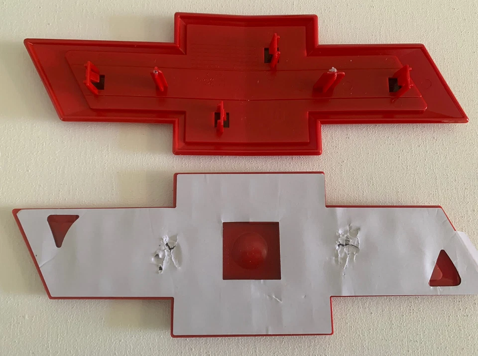 Emblema gravata borboleta porta traseira frontal preta vermelha personalizada para Silverado 1500 2500 HD/3500 HD - Imagem 2 de 3