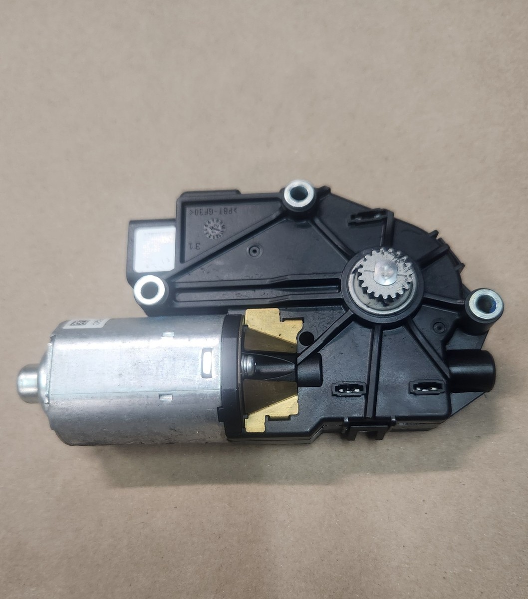 2014-2019 Jeep Cherokee Sunroof Moon Roof Motor 2923226 for