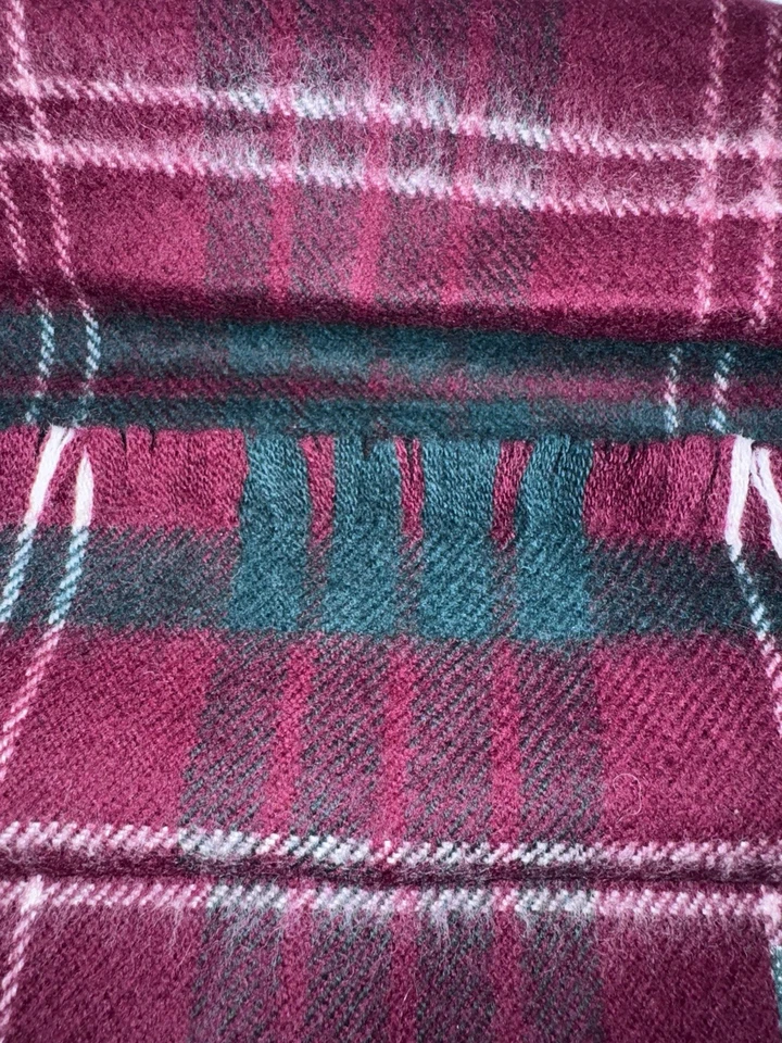 Lochcarron of Scotland 100% Wool Crawford Plaid Scarf Red Green White Tartan - Image 3 of 3