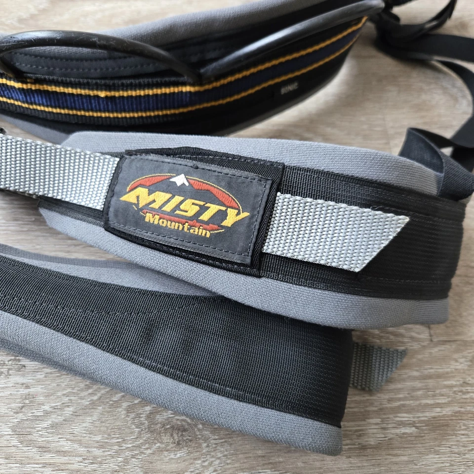 Arnés Misty Mountain Sonic 2004 grande [32 pulgadas - 35 in.] Foto 2 de 4