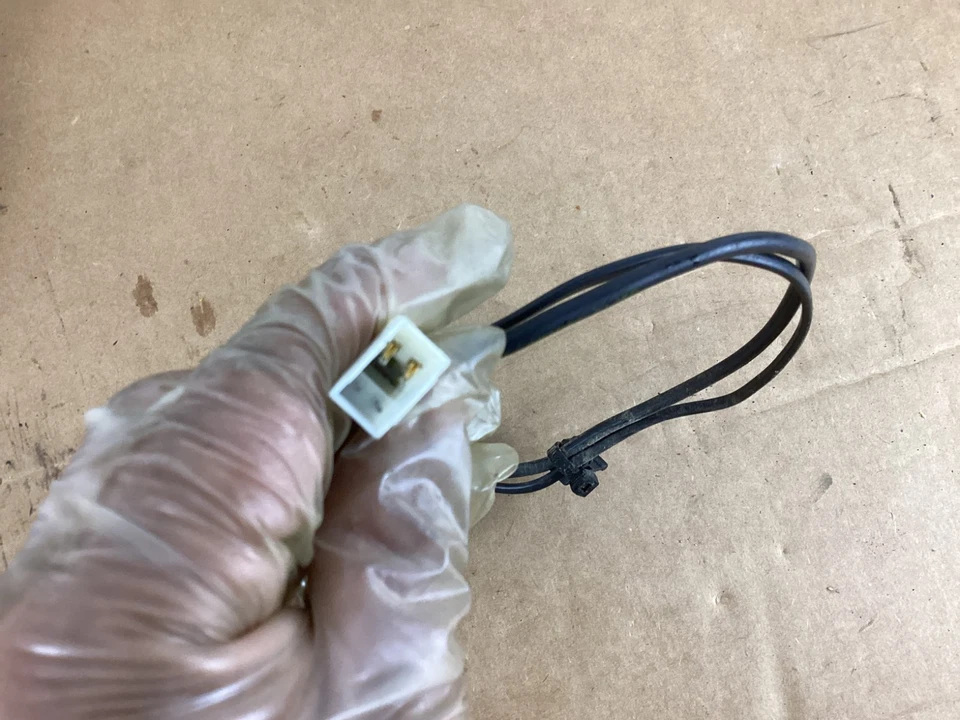 BMW 328i 335i 2012-2016 receptor de hebilla de cinturón de seguridad delantero derecho 7259388 OEM Foto 2 de 4