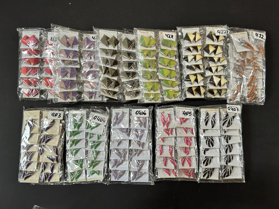 Sonderposten Modeschmuck Restposten 200 Teile Ohrringe Ketten Armbänder P3005 - Bild 3 von 4