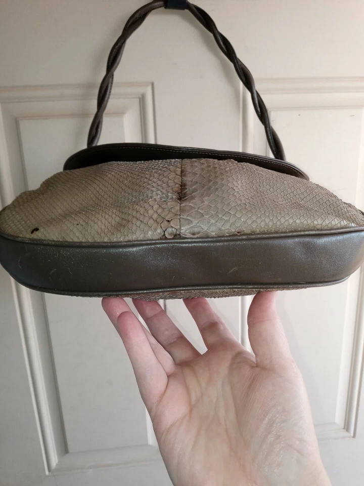 Vintage Gucci Grey snakeskin hobo bag - Classy looking bag - Image 3 of 4