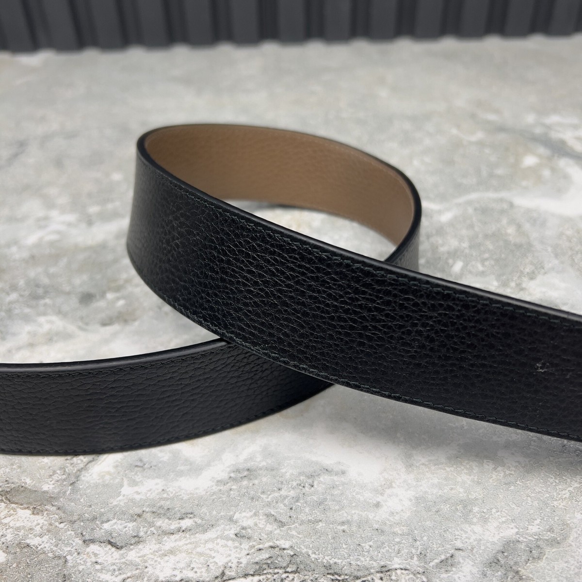 Gucci Interlocking GG Black Leather Reversible Belt Silver