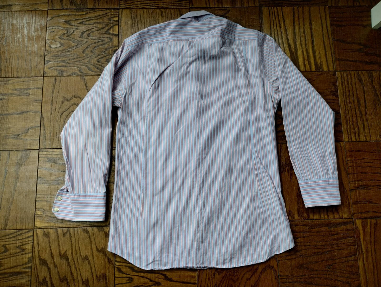 Picture 2 of 8