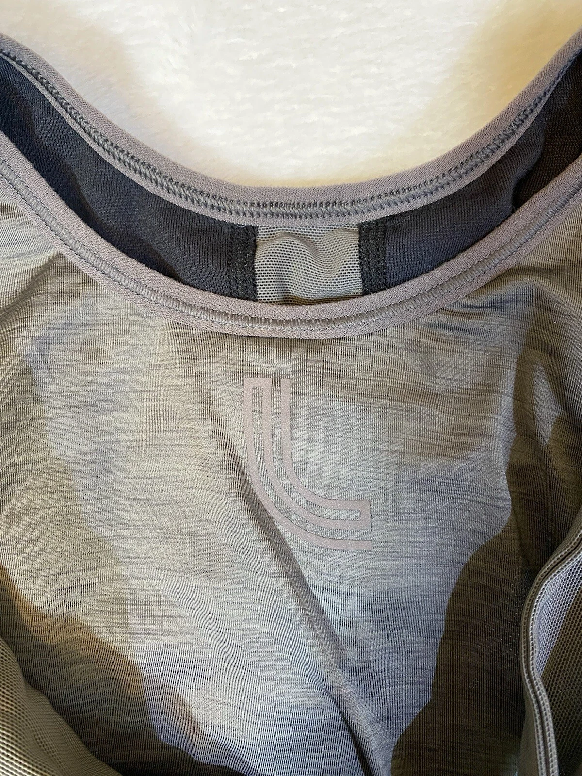 lole pullover sleeveless activewear built-in bra tank-top
