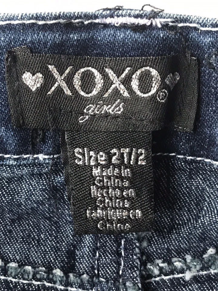 Pantalones de mezclilla para niñas XOXO talla 2T con cintura ajustable ***USADOS EN EXCELENTE ESTADO*** Foto 3 de 3
