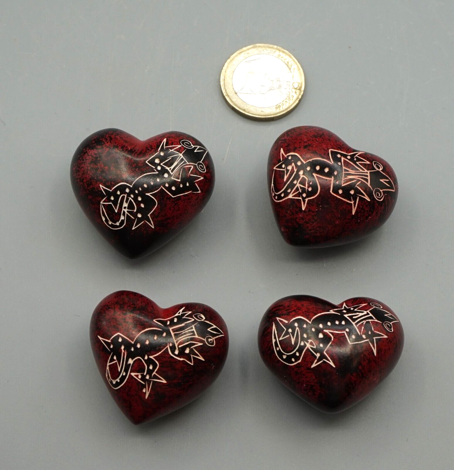 SPECKSTEIN Herz Handschmeichler handbemalt aus Kenia mit Eidechse a4