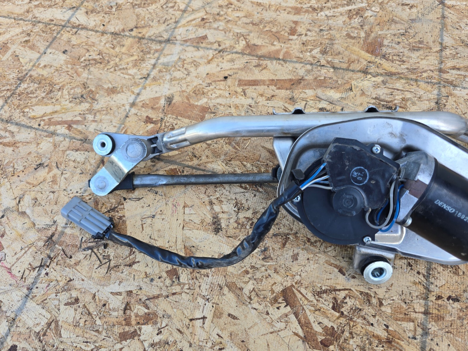FRONT WINDSHIELD WIPER MOTOR LINKAGE ARM OEM 36k 08-19 MASERATI GRANTURISMO M145