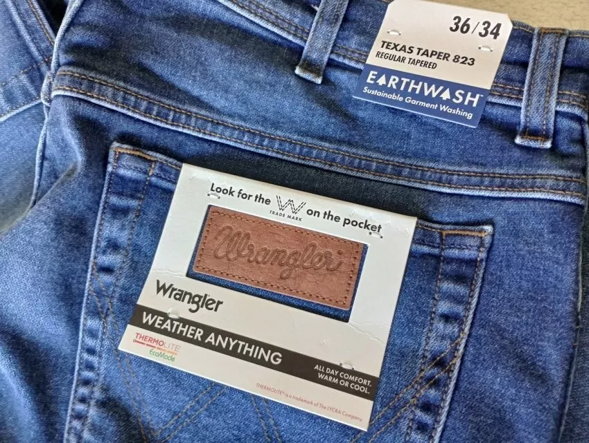 Wrangler texas regular jeans discount