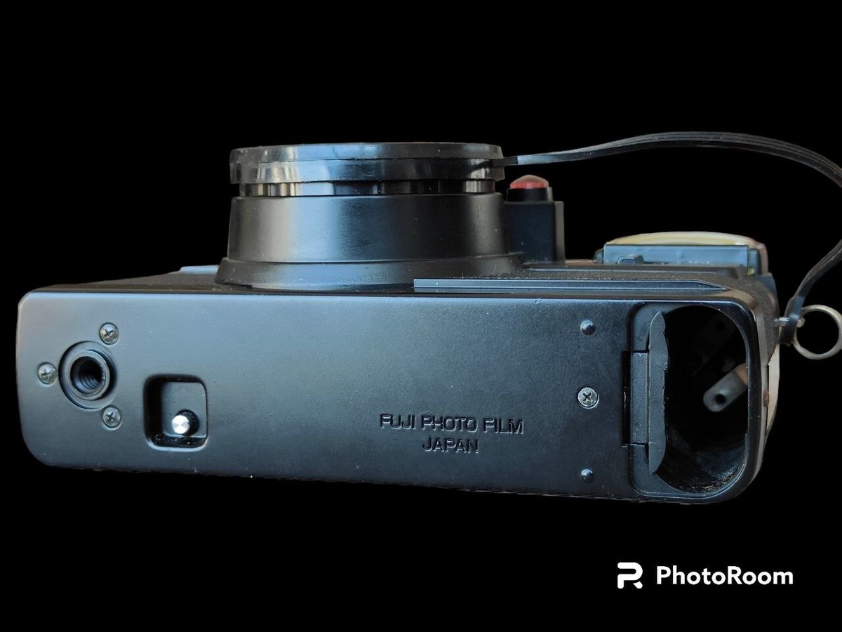 Vintage 1970s Fujifilm Fujica AF Date 35mm Film Camera with Flash