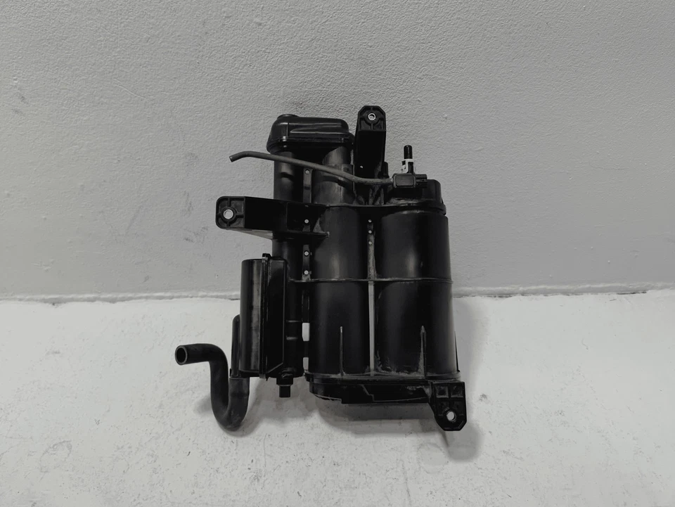 FUEL VAPOR CANISTER 2016-2021 HONDA CIVIC OEM - Image 4 of 4