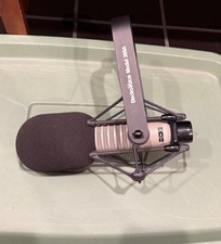 Electro-Voice RE20 Variable-D Dynamic Cardioi...
