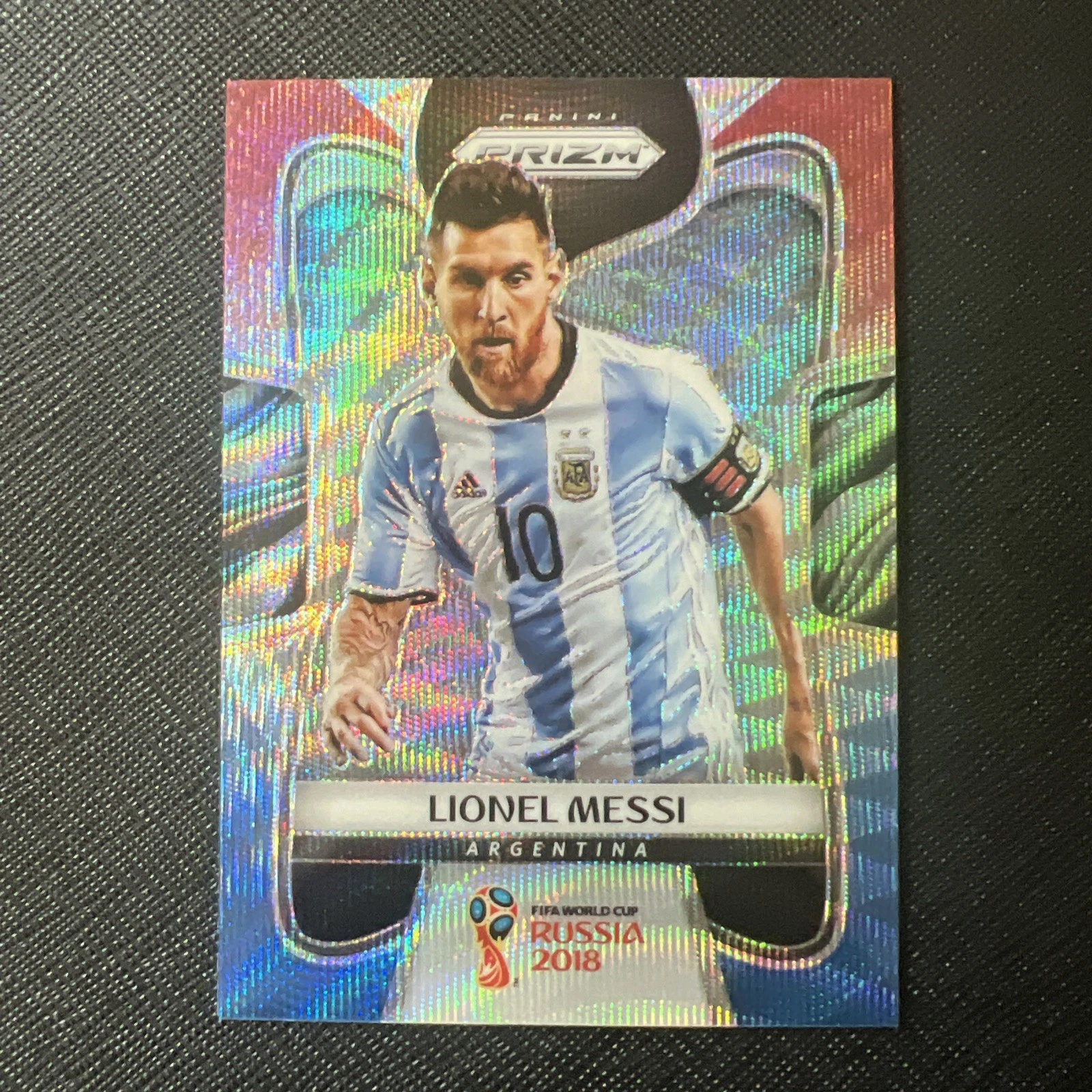 Lionel Messi - Red & Blue Wave Prizm - 2018 Panini Prizm World Cup