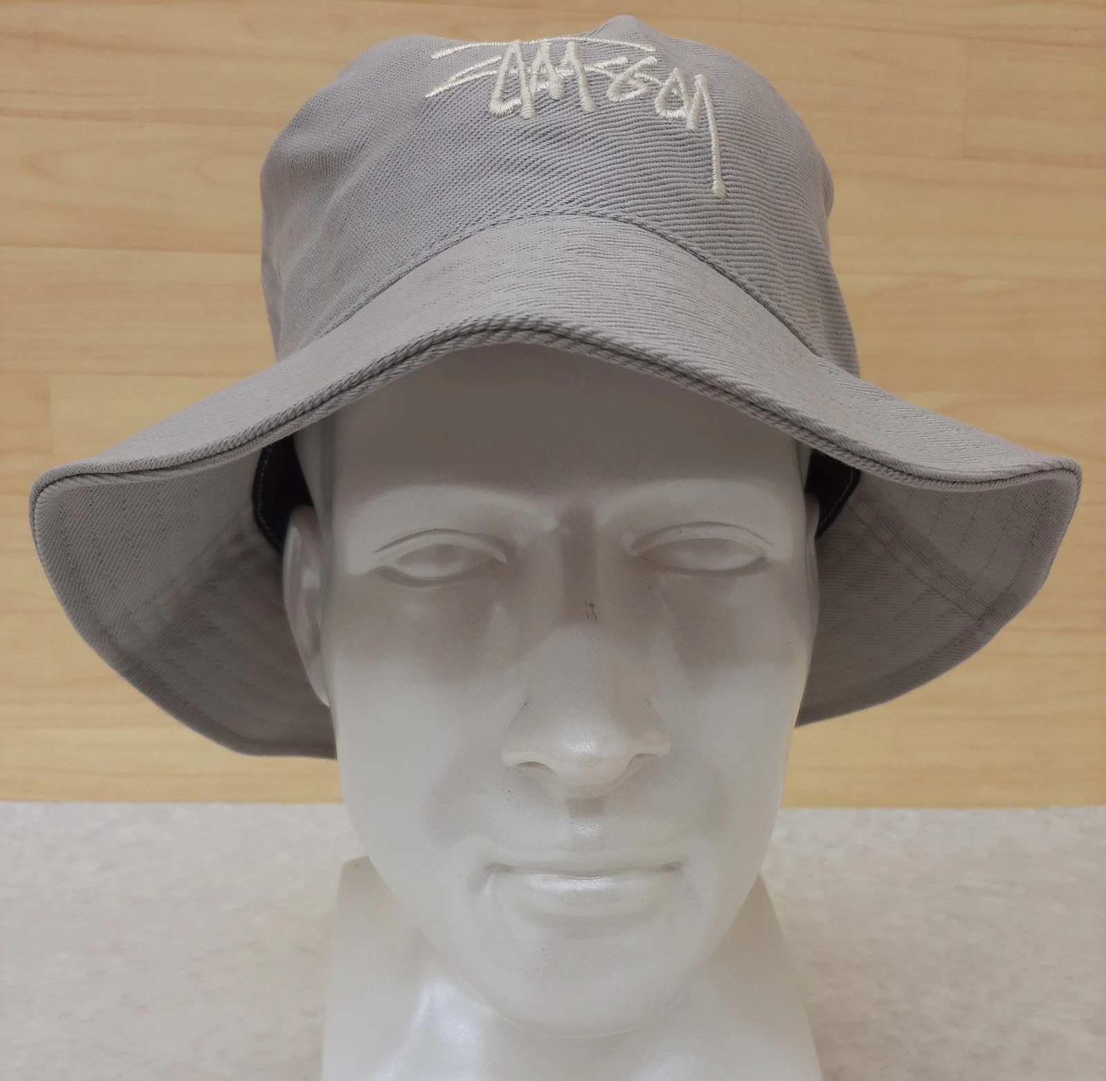 Stussy Big Logo Twill Bucket Hat Ice Blue Mens Size L/XL 1321024
Opens in a new window or tab