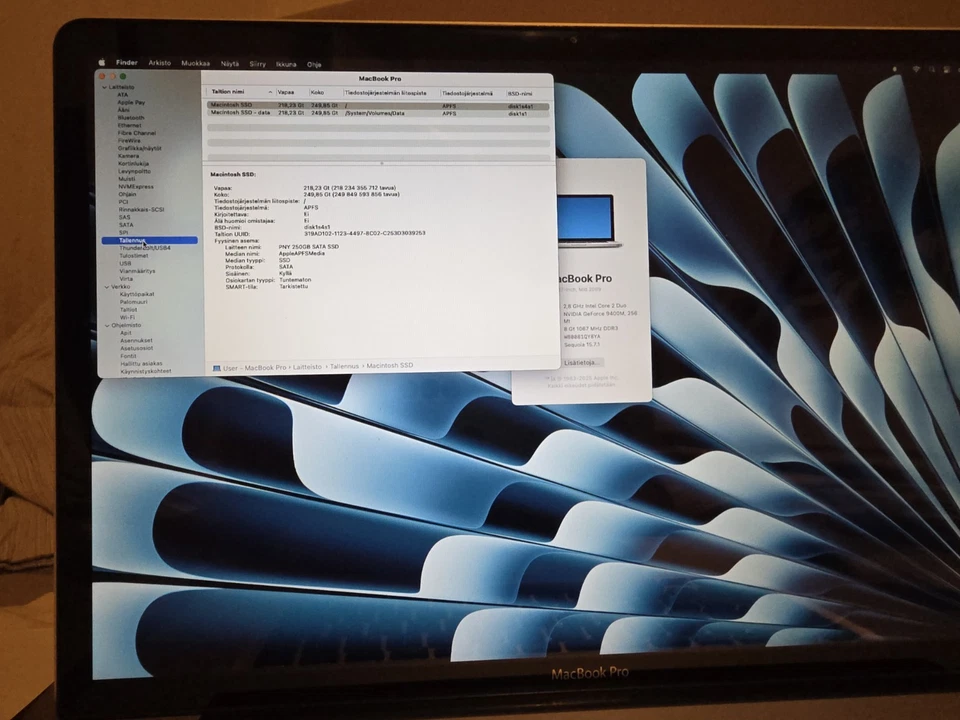 apple macbook pro 17 inch laptop used 2pcs - Image 3 of 4