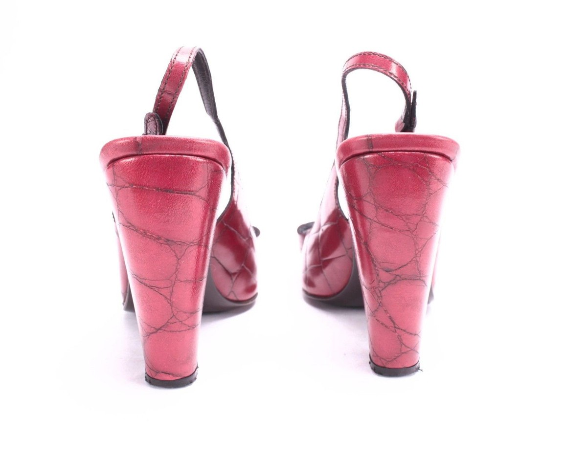 VIP【関税送料無料】希少 Miu Miu Slingback decollete Miu Miu Patent leather pumps for Women - Black in UAE