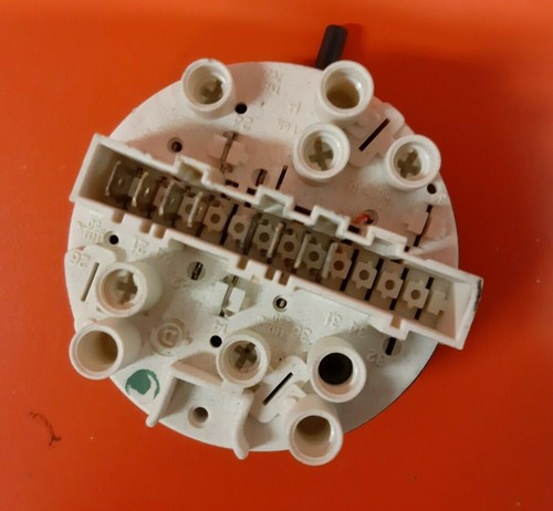 Waschmaschine BENDIX BIW104W Druckschalter