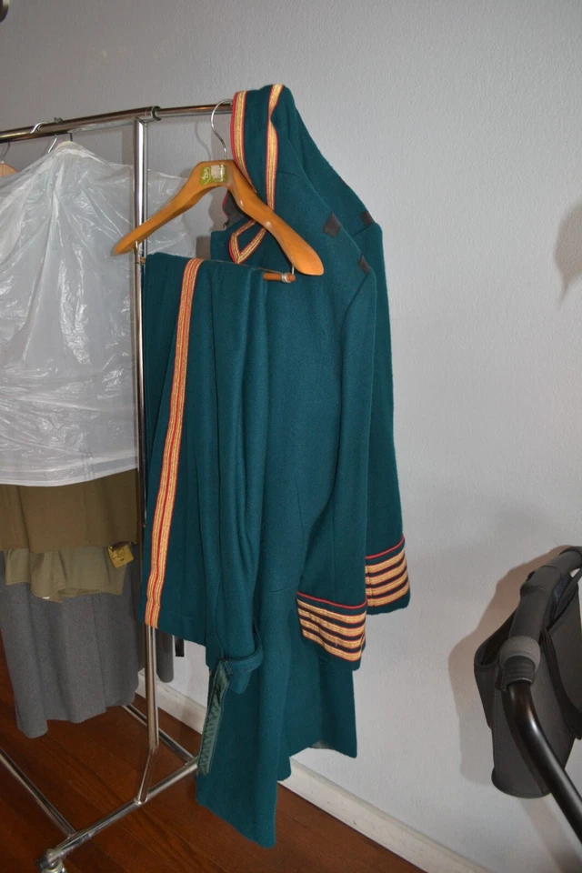 Disfraz estilo militar de la producción de ópera SF de Onegin. Hecho a medida para mostrar. Foto 2 de 4