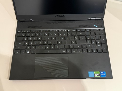 GIGABYTE AORUS RTX 4070 QHD+ 2560x1600 240Hz Core i7 13700H 16GB DDR5 - Picture 12 of 20