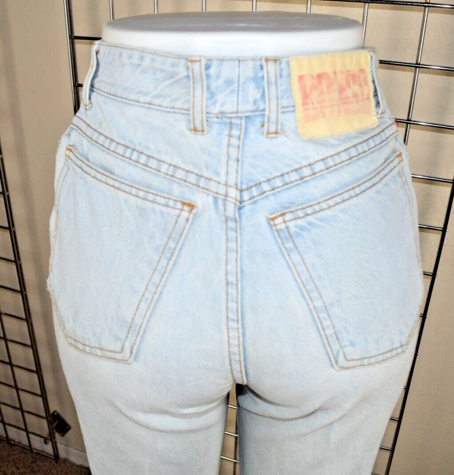 Vintage Bongo Jeans 26 x 29 80s Light Blue High Waist Tapered Button Fly MadeUSA - Image 3 of 4