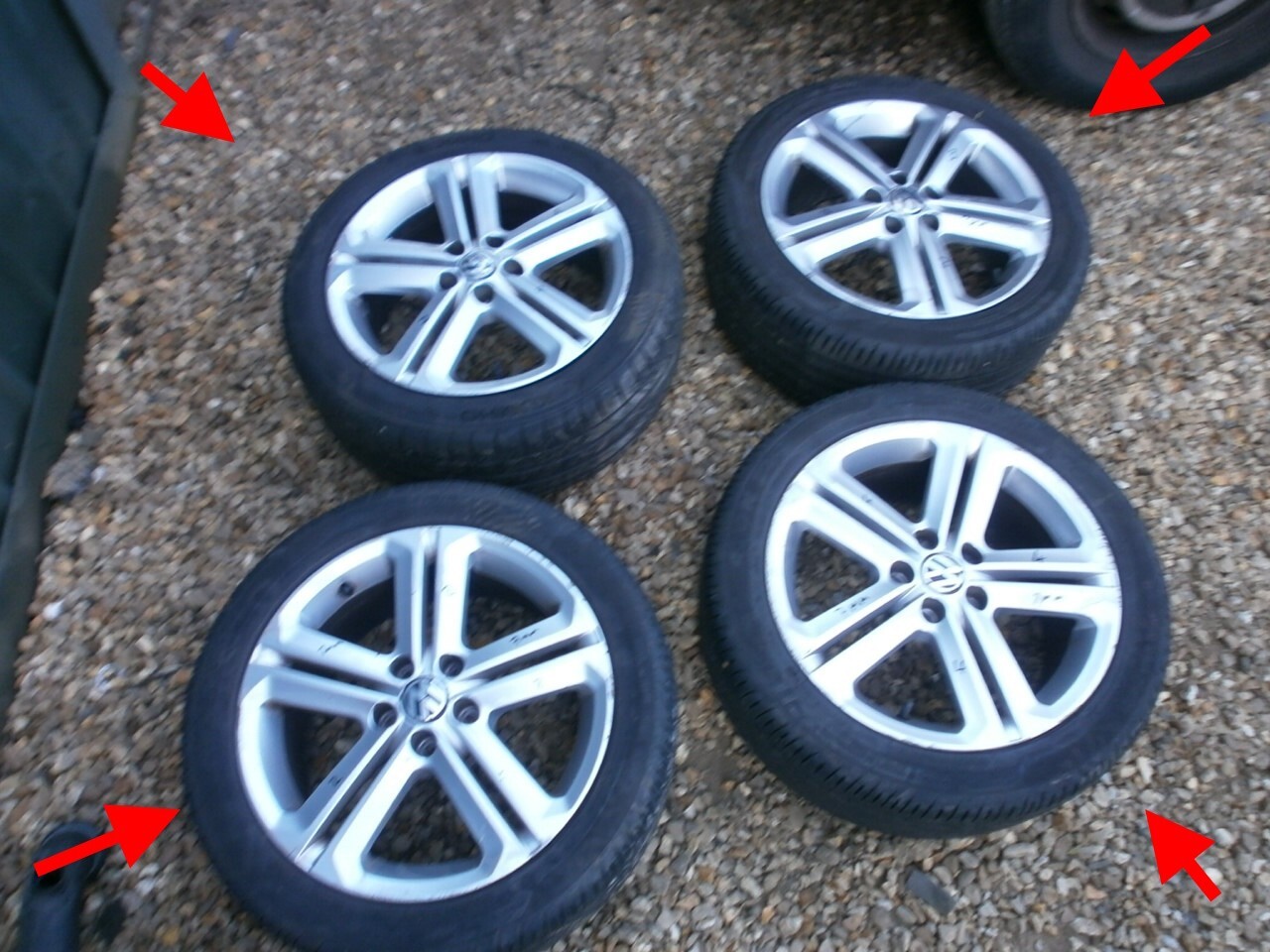 Picture 1 of 24