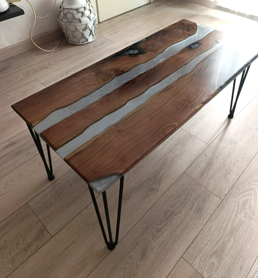 Tavolino Da Salotto In Legno E Resina Epossidica - River Table Realizzato a mano - Immagine 3 di 4