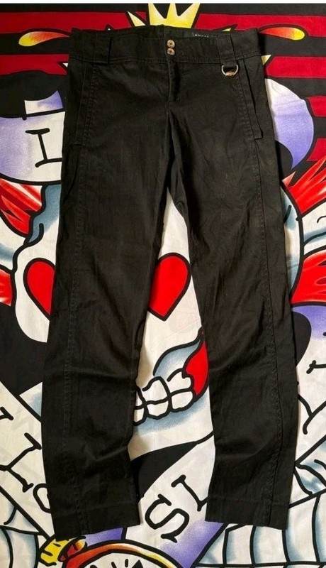 Gucci Slim Fit women pants in black Size 28us