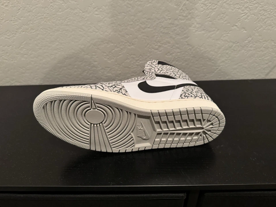 Air Jordan 1 Retro OG High White Cement - Image 3 of 4