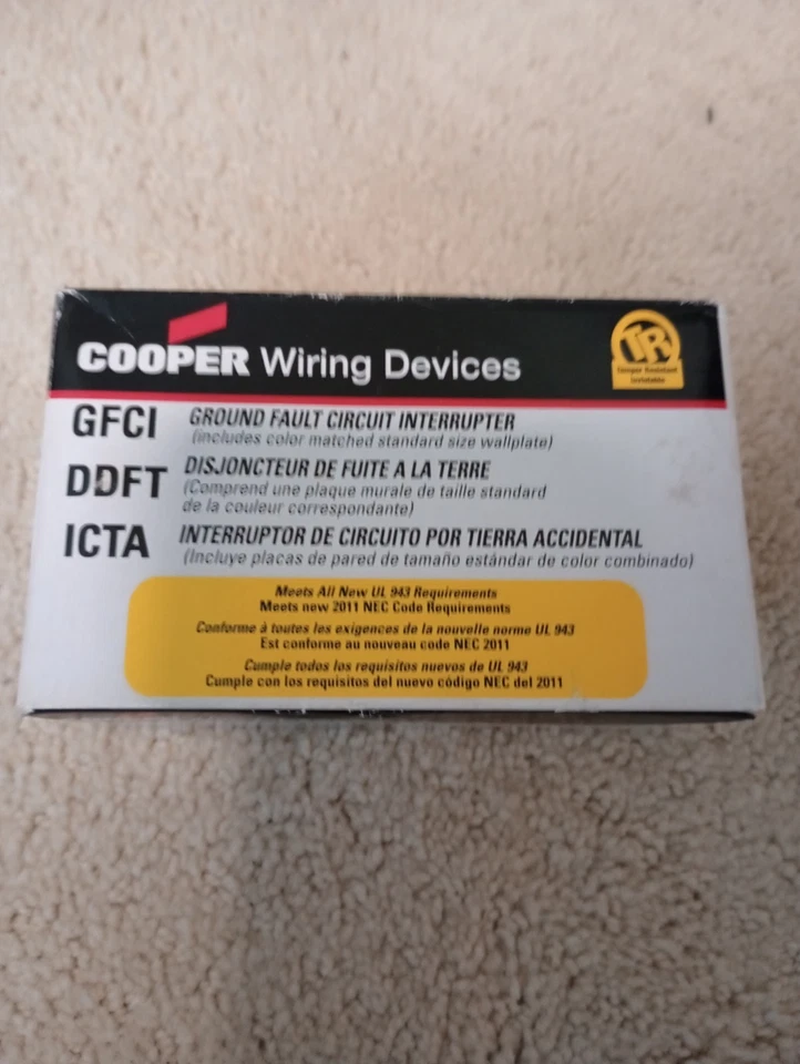 Receptáculo duplex Cooper Brown 15Amp GFCI TRVG15B - Novo na caixa completo - Imagem 2 de 4
