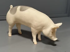 Breyer • Jasper The Pig • Market Or Hog Animal • #355 Mold • Hard To Find •