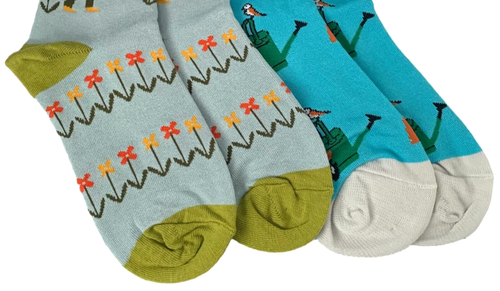 Ladies Socks Gardening Theme 2 Pair Pack Gardener Floral Flowers Bird Bamboo New - Picture 3 of 5