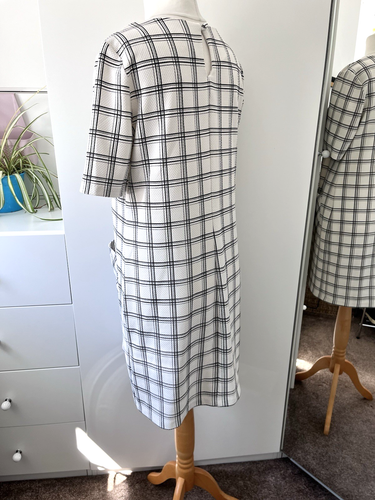 M&Co Ivory & Black Textured Short Sleeve Dress Stretch UK 16 Checked Pockets 016 - Picture 10 of 17