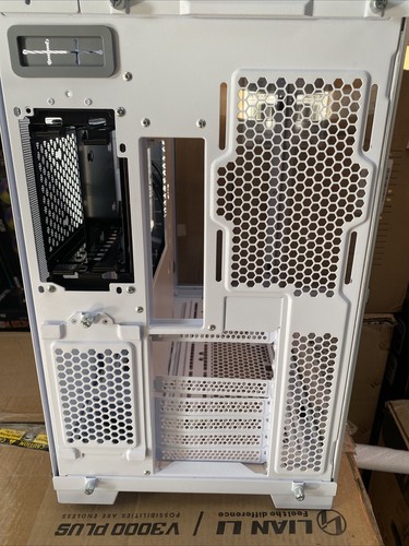 Lian Li O11 Dynamic EVO RGB Mid Tower Case - Pure White CASE Missing Accessories - Afbeelding 2 van 6