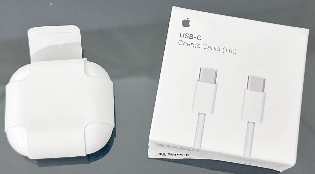 Apple AirPods 4 w. ANC & USB-C / Qi Wireless Charging Case