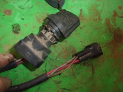 2007 ARCTIC CAT 650 H1 4WD IGNITION WITH KEY - Picture 2 of 2
