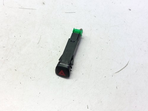 VOLVO V40 2016 EMERGENCY WARNING HAZARD LIGHT SWITCH BUTTON 9123682