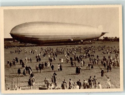 13252029 - LZ 127 Landung - aus dem Graf Zeppelin Kalender AK  Zeppeline