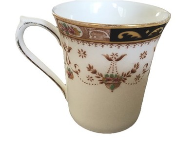 QUEENS Fine Bone China Becher OLDE ENGLAND Muster vergoldete Kanten 