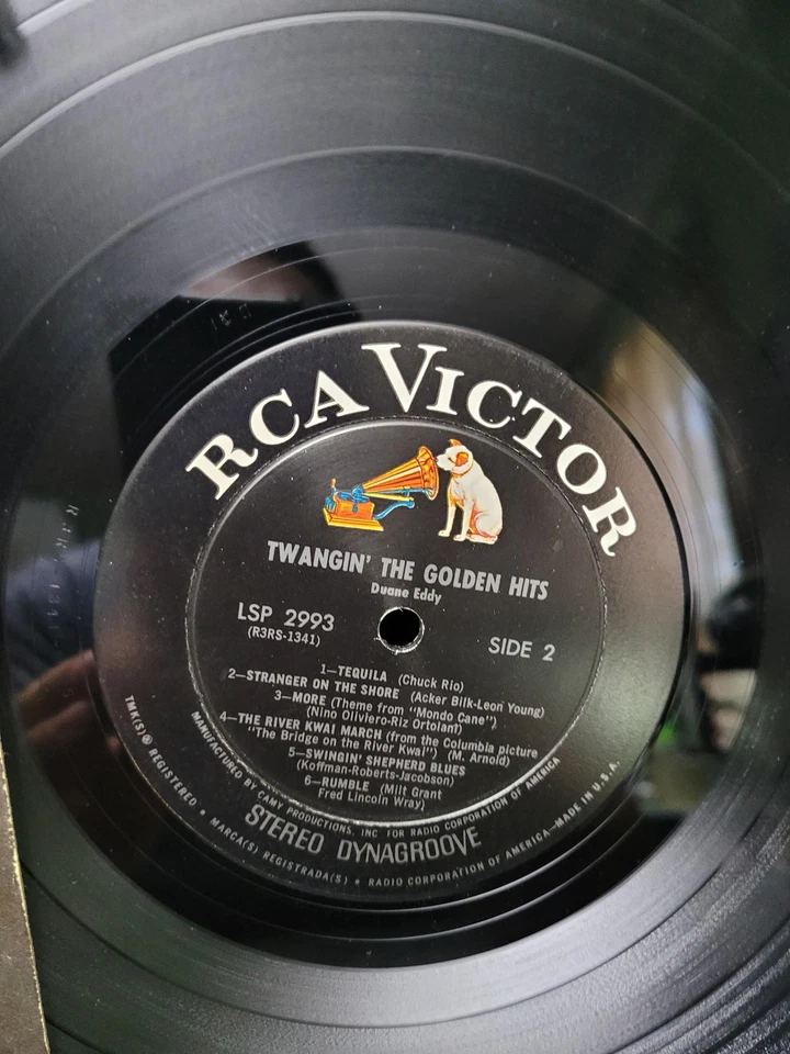 Vintage Duane Eddy Vinyl Twangin' The Golden Hits RCA Victor Dynagroove LP 1965 - Imagem 4 de 4