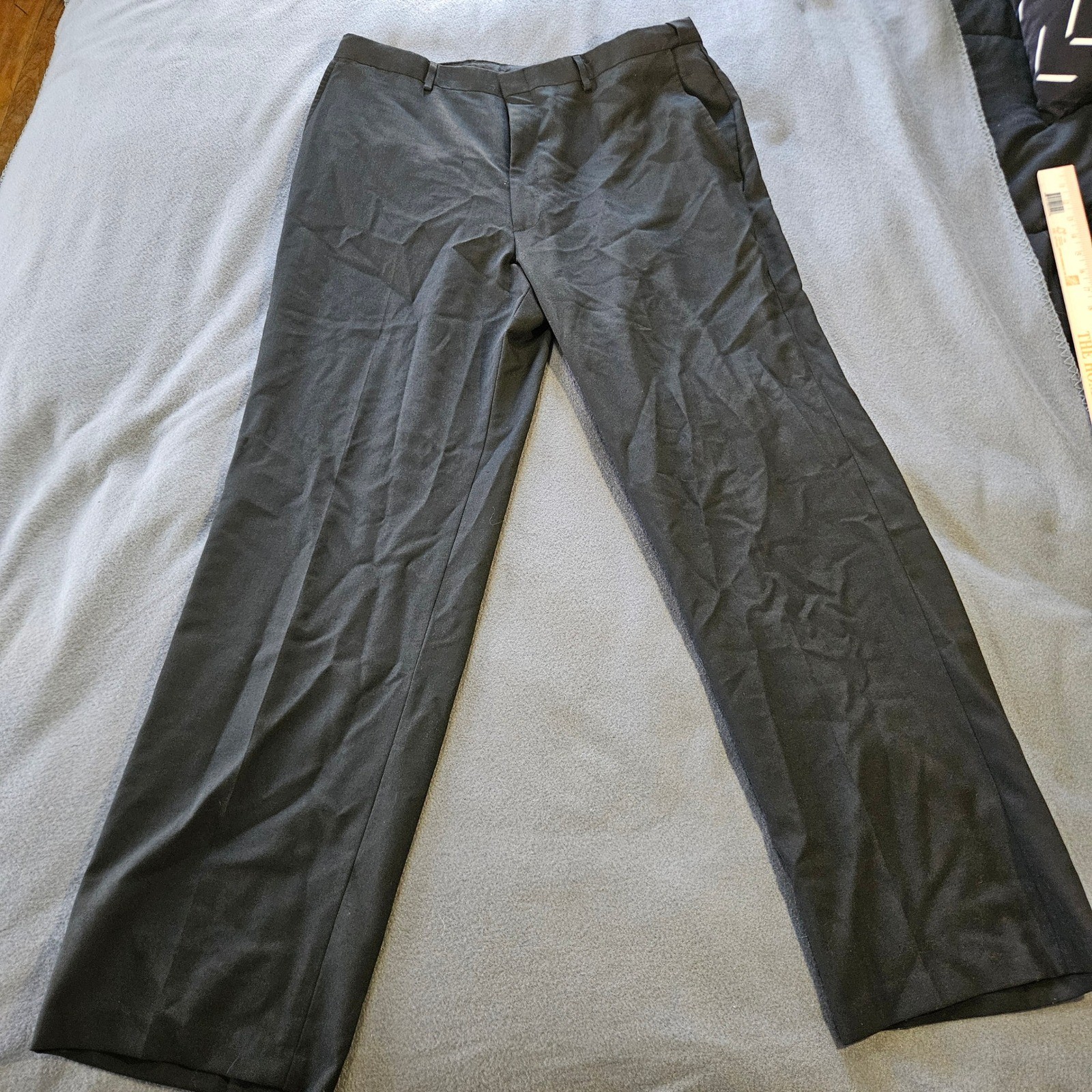 Haggar Black Label Men's Dress Pants Size 36x32 Flat Front Polyester Wool Blend