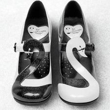 Mary Jane Heels Chocolaticas Shiny PU 4" Heels Black White Swan UK 4 Festival