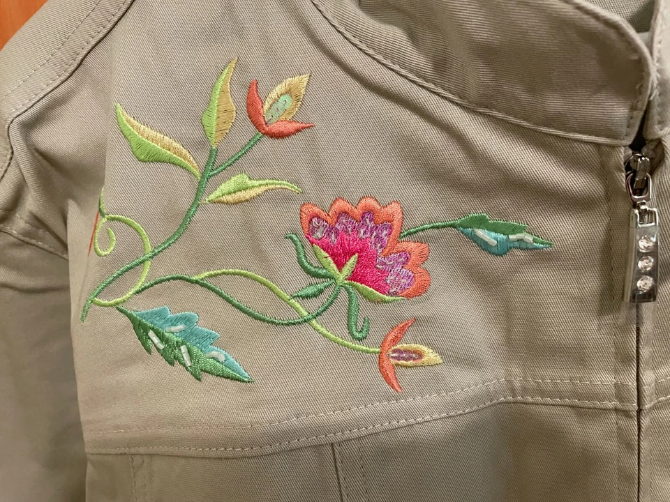 Quacker Factory Full Zip Long Sleeve Jacket Pockets Embroidered Jeweled 1X Beige - Image 4 of 4