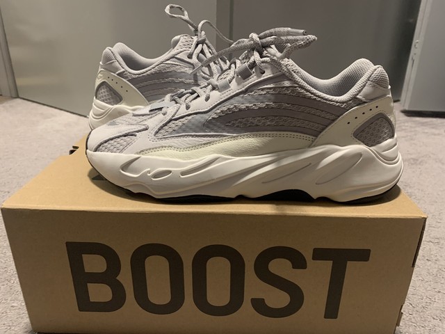 adidas yeezy boost 700 v2 static