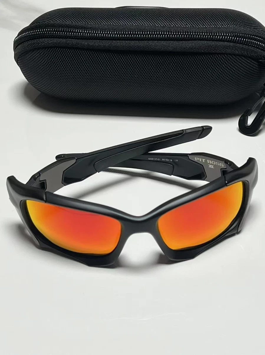 New in Box Oakley Pit Boss 2 Sunglasses Gorpcore OO9137-01