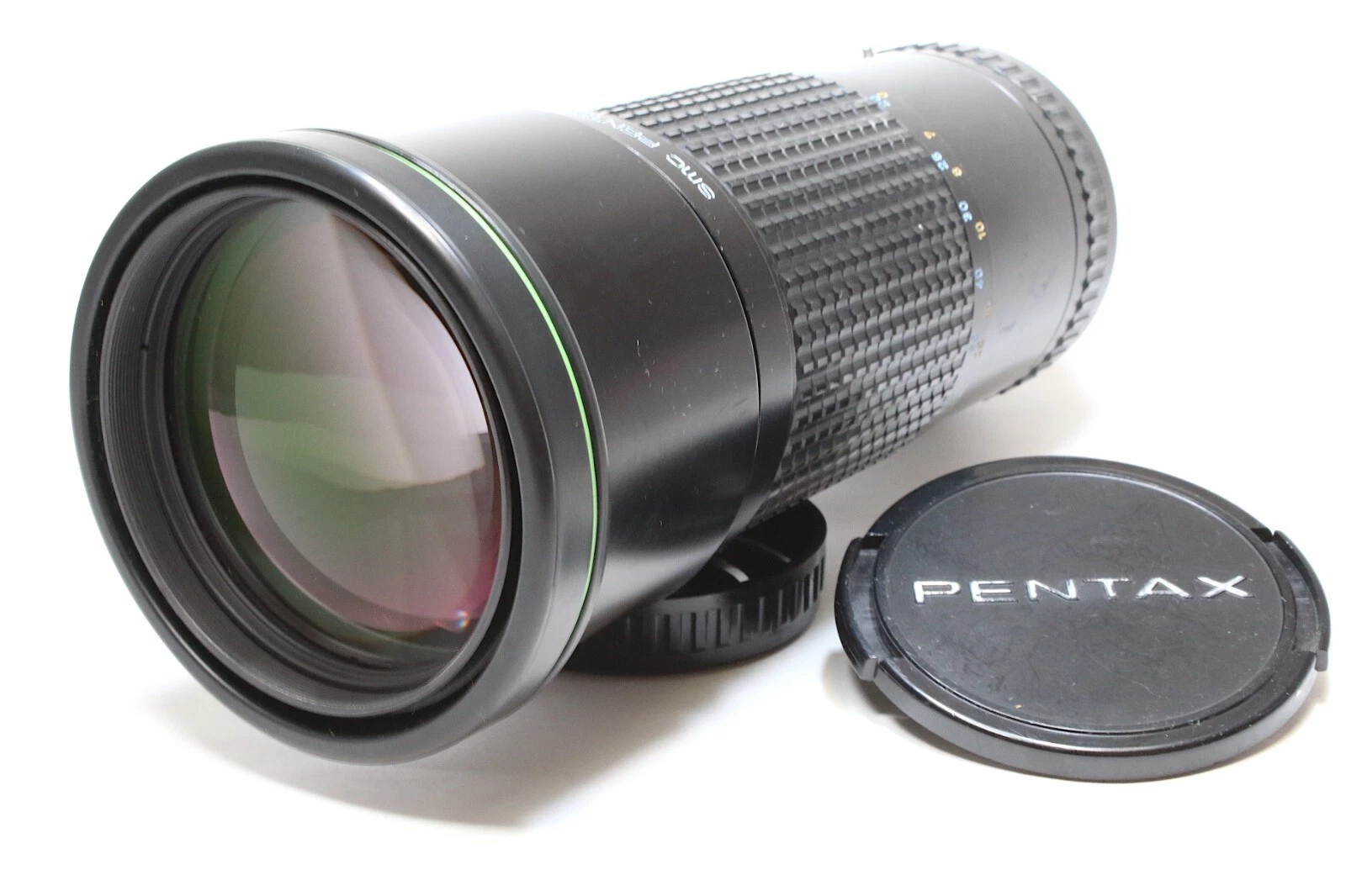 Pentax SMC A* 645 300mm f/4 ED IF Green Star Telephoto Lens Pentax SMC A* 645 300mm f/4 ED IF Green Star Telephoto Lens