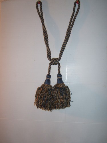 Kravet, Mardi Gras, Drapery Tieback, Adjustable Cord, Double Tassel, Var Colors - Picture 3 of 15