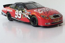 Motorsports Authentics Carl Edwards # 99 Ford Fusion scala 1:24 pneumatici in gomma