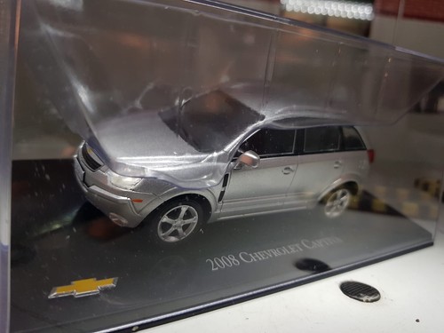 1:43 Vauxhall Opel Antara 2008 SUV Chevrolet Holden Captiva C100 Scale Model - Picture 3 of 6