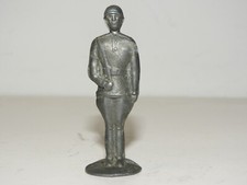 RUSSIAN SOLDIER WW1 STANDING AT ATTENTION LEAD FIGURE 2 3/8" TALL